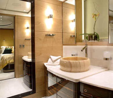 Sailing yacht Q bathroom