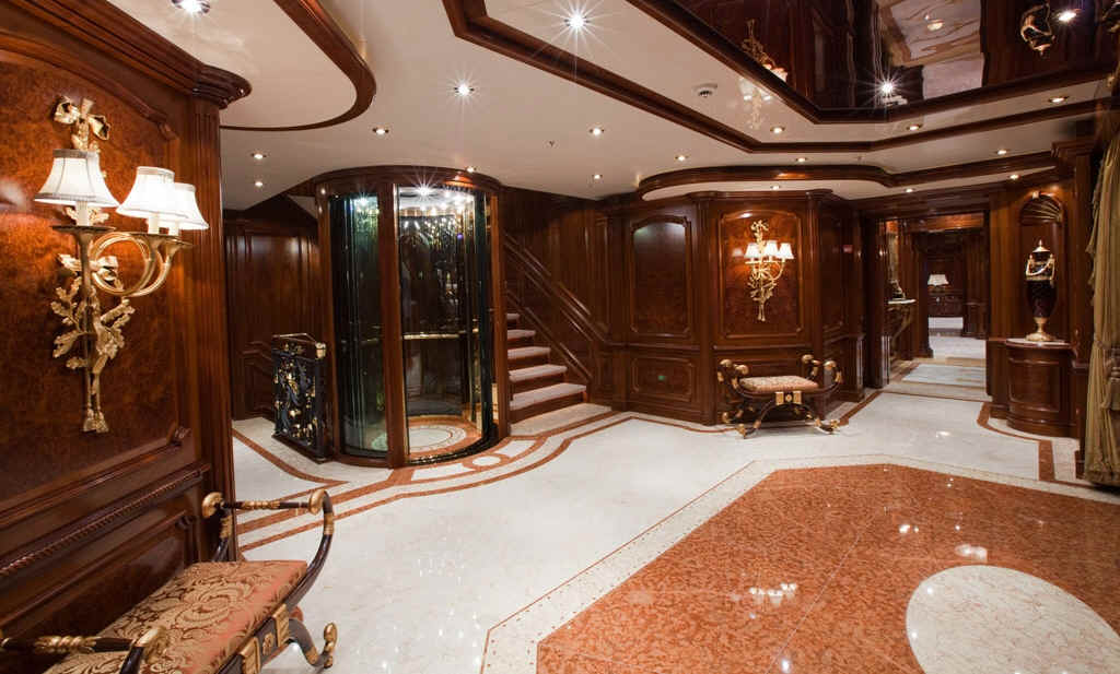 Yacht Martha Ann Elevator Foyer