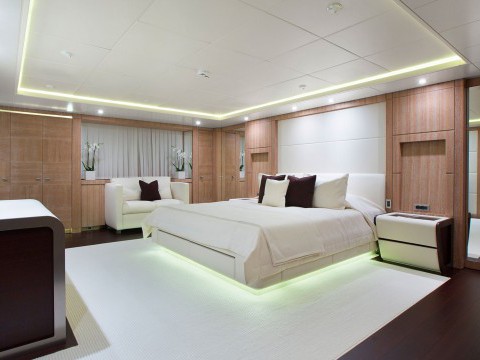 Yacht Rola Master stateroom