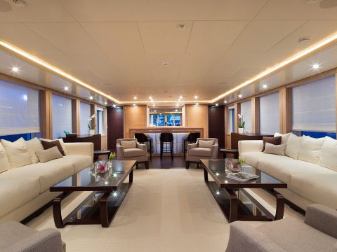 Yacht Rola living room