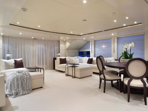 Yacht Rola Salon
